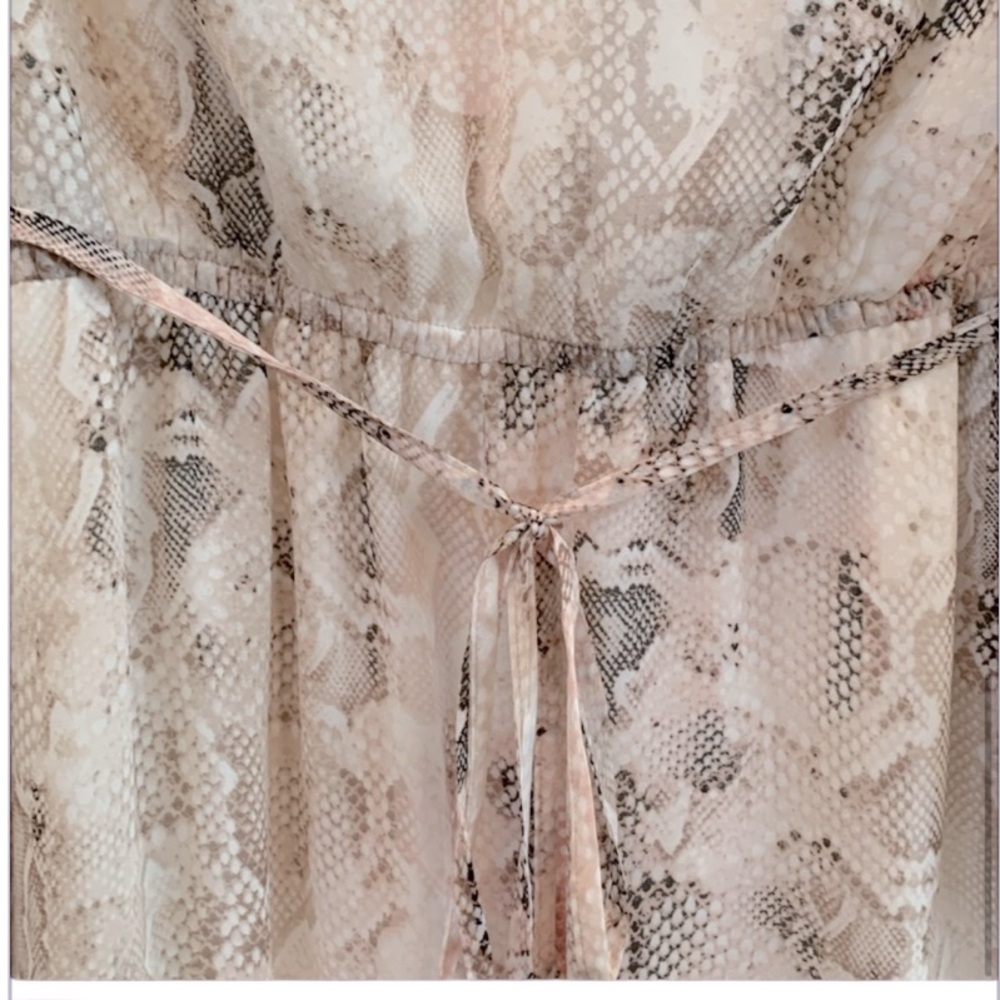 White House Black Market Snake-Print Soft Blouson Mini Dress - 6 - Picture 8 of 17